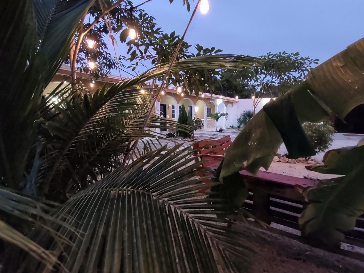 HOTEL VILLA GABRIELA -Restaurante desayunos, Ecoturs terrestres, Celestun Eksteriør billede