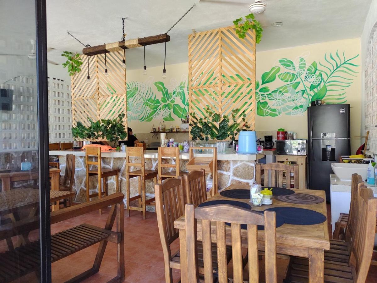 HOTEL VILLA GABRIELA -Restaurante desayunos, Ecoturs terrestres, Celestun Eksteriør billede